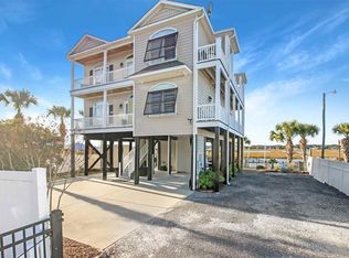1052 S Waccamaw Dr, Murrells Inlet, SC 29576