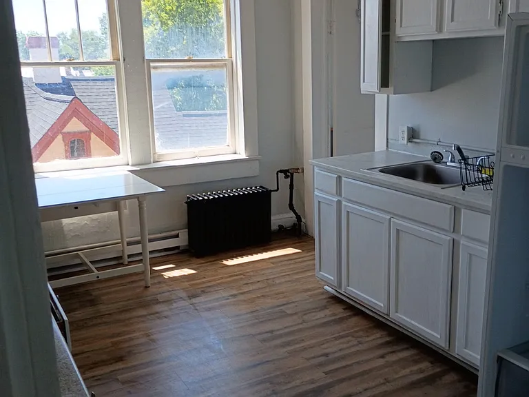 207 S Maple Ave #4 — Photo 9