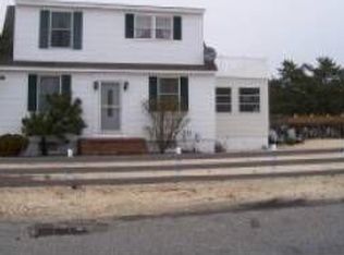 25 W Washington Ave, Beach Haven, NJ 08008