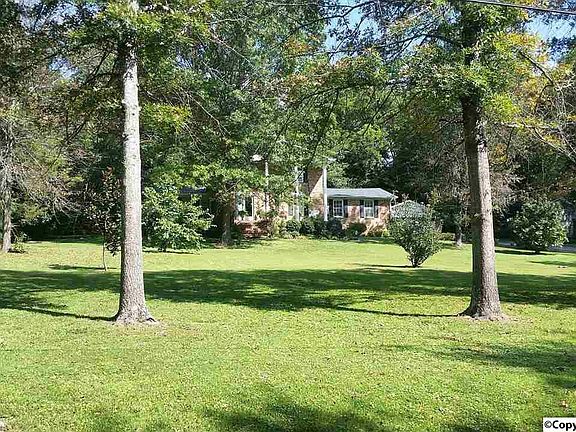 3rd image of 141 Cedar Crest Dr