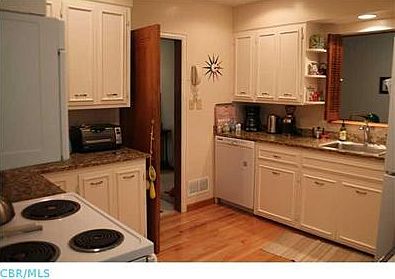 3rd image of 5764 Hartford St