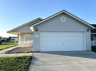 7808 White Bluffs Ct, Pasco, WA 99301