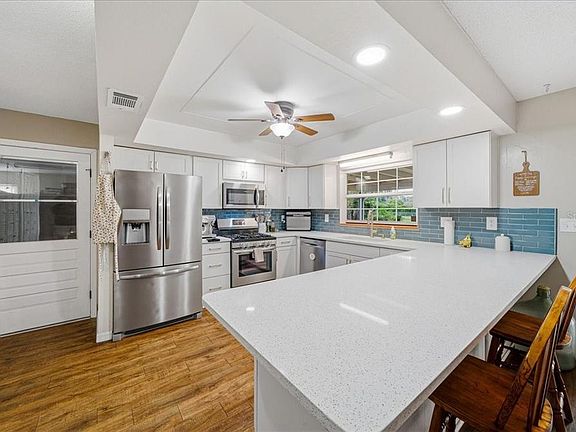 4th image of 1515 SE 43rd Ter