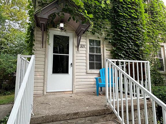 3rd image of 809 N Dorchester Ave