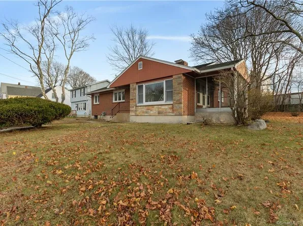 74 Cutler Street, New London, CT 06320