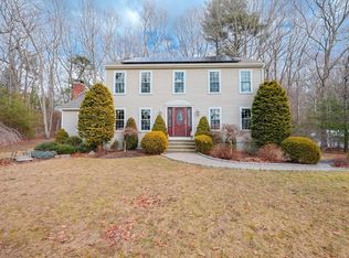 6 Daniels Rd, Mendon, MA 01756