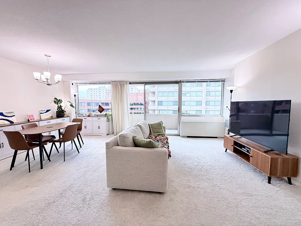 4515 Willard Ave #1712S