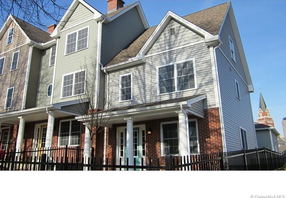 2nd image of 112 Wyllys St