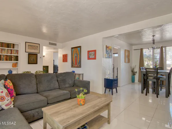 2913 E 17th St, Tucson, AZ 85716