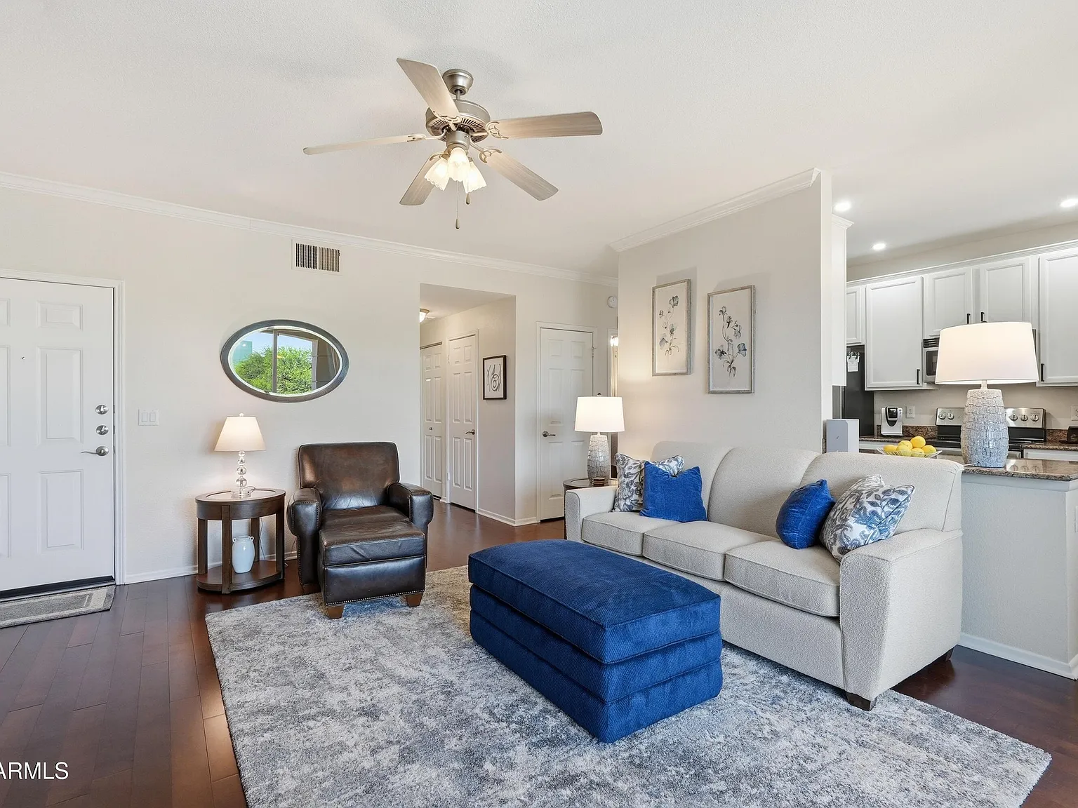 2 bed, 1158 sqft, $3,700 — Photo 3