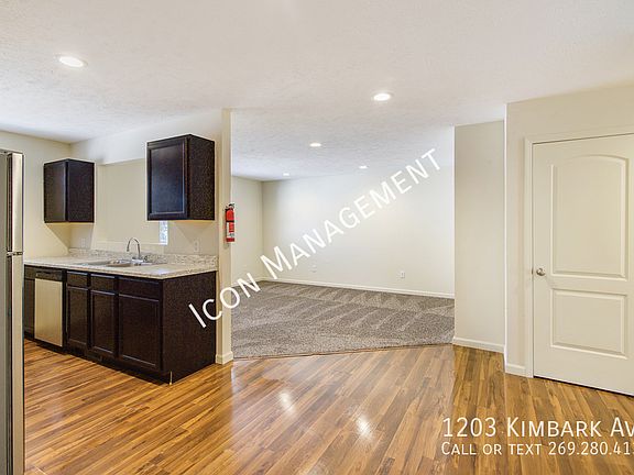 4th image of 1203 Kimbark Ave