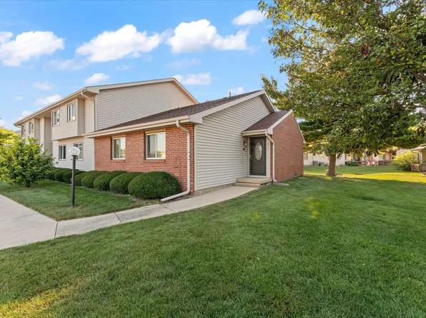 914 Kara Dr #914, Champaign, IL 61822