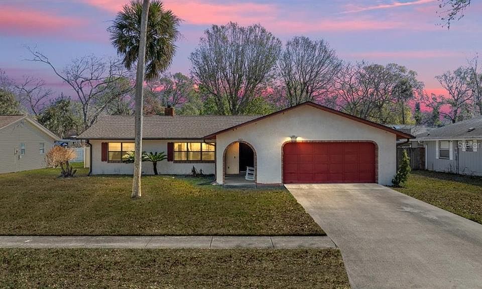 1st image of 923 SANDLE WOOD DRIVE