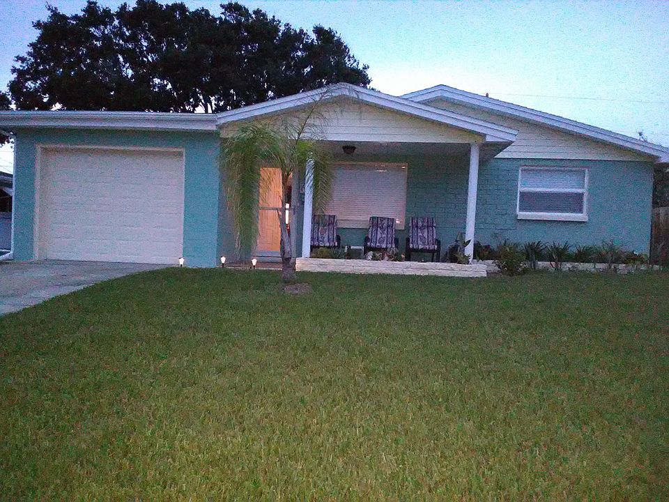 1st image of 141 Longwood Dr