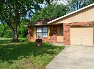 50 Eastland Dr, Belleville, IL 62221