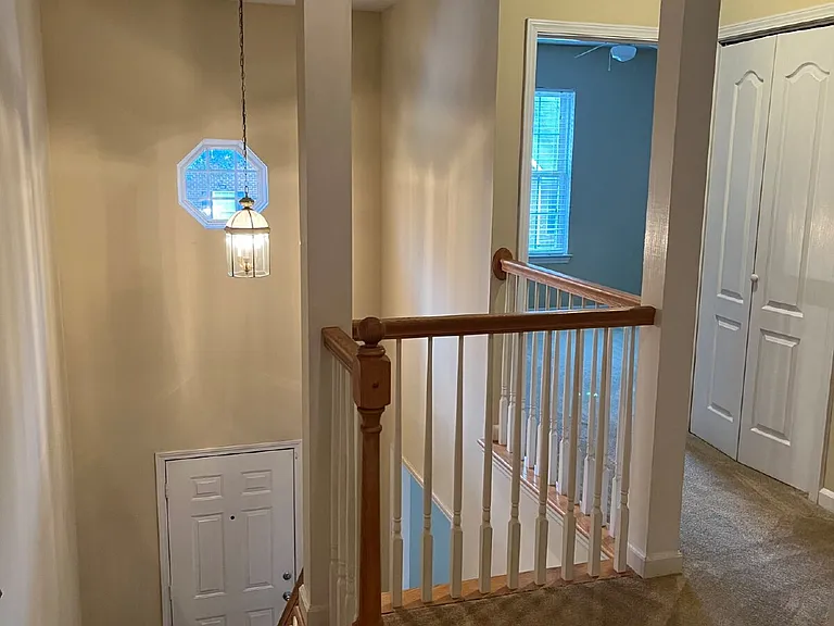 1513 Middleborough Ct — Photo 18