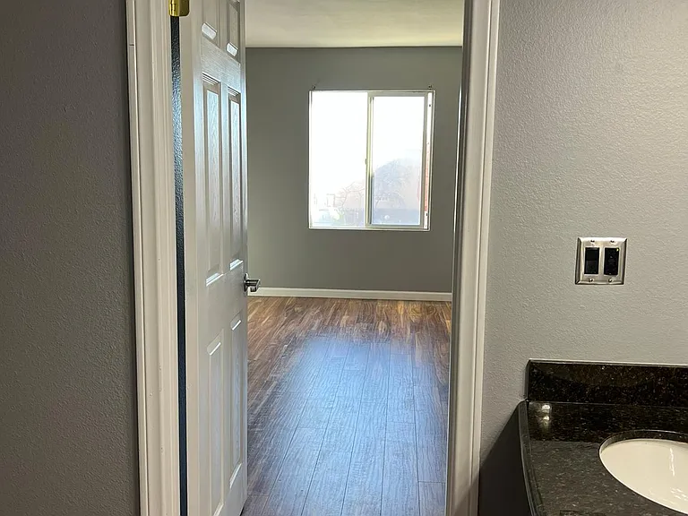 3030 Suncrest Dr #212 — Photo 12
