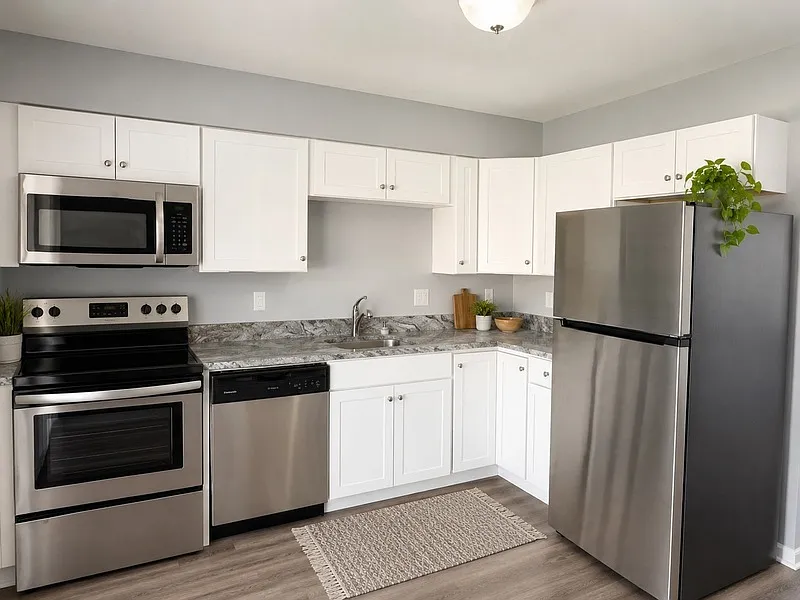 401 N Main St #5C