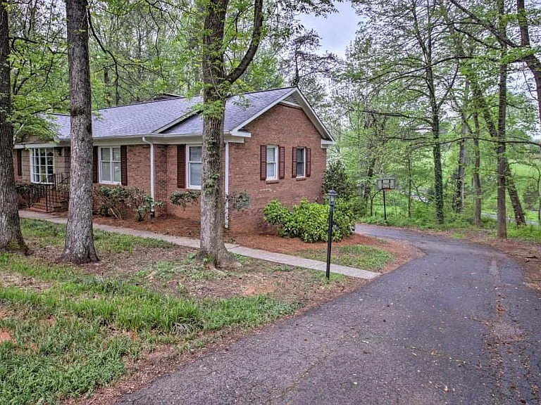 7850 Beech Forest Rd — Photo 14