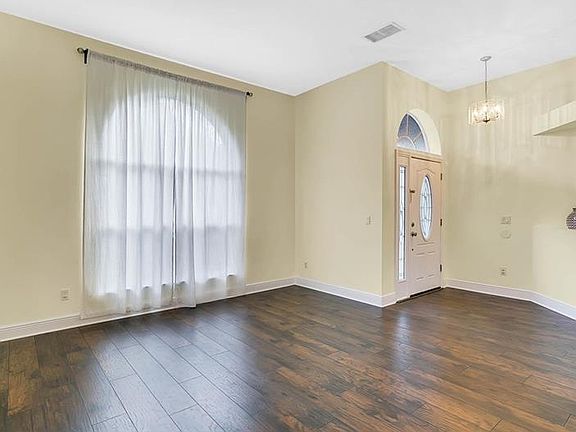 3rd image of 13501 Waterhouse Way