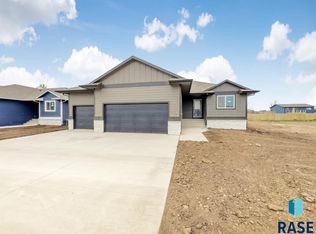 1004 Birch St, Harrisburg, SD 57032