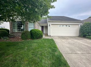 10826 Washington Bay Dr, Fishers, IN 46037