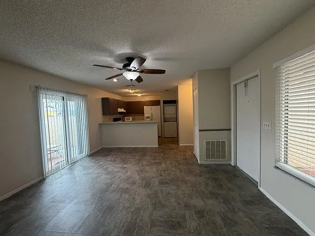 1451 Sheafe Ave NE — Photo 6