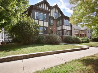 603 W Green St APT 1W, Urbana, IL