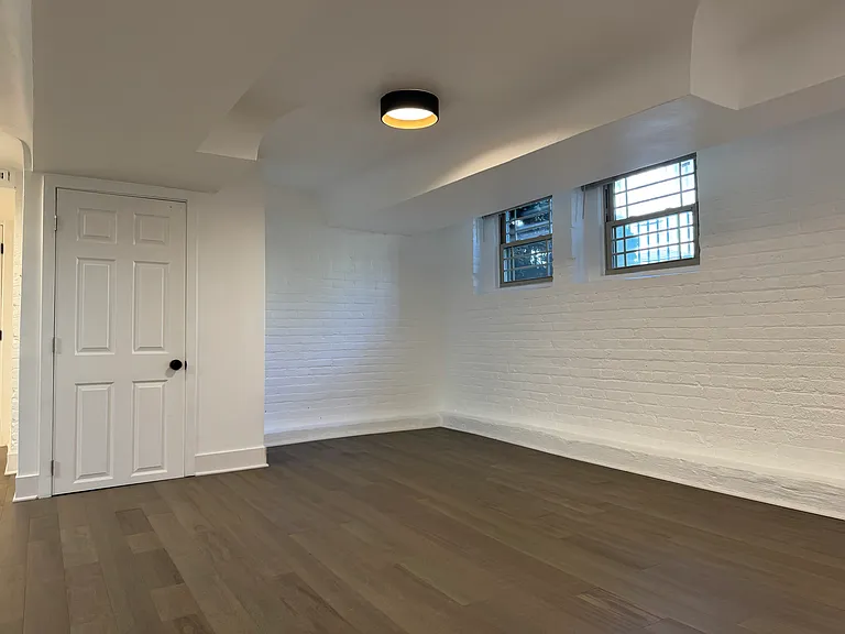 11433 Ashbury Ave #1 — Photo 24