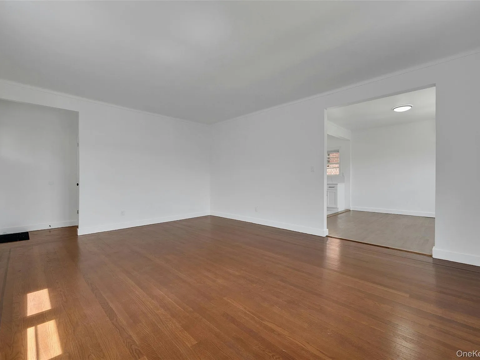 3 bed, 2.0 bath, $4,700 — Photo 3