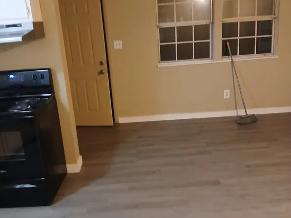 204 N. Warren (Green Acres)