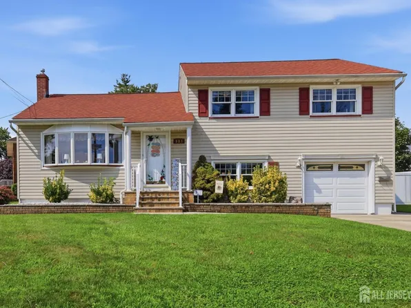 381 Carteret Ave, Carteret, NJ 07008
