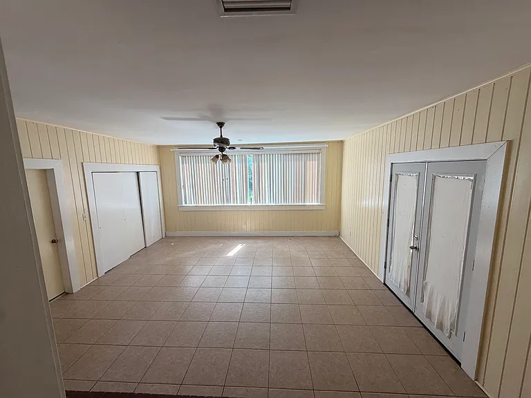 425 Laurina St — Photo 4