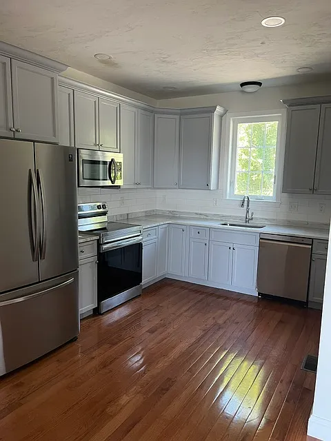 22 High St #1