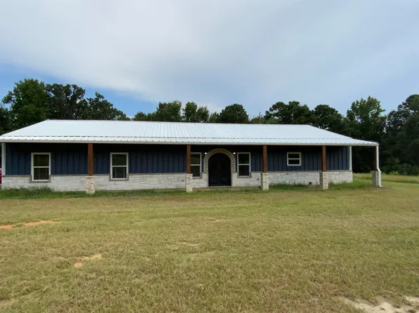 300 Bud Rd, Kilgore, TX 75662