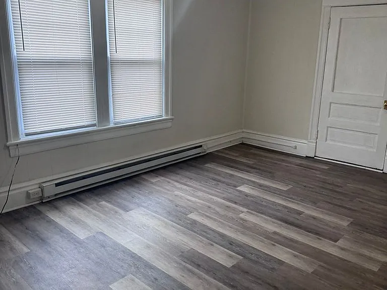 640-642 Oak St — Photo 13