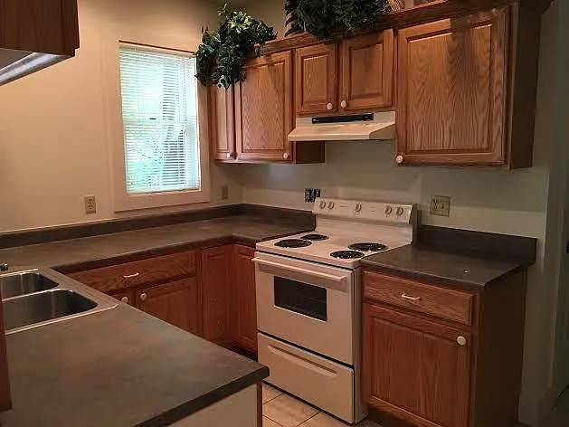 113 Dewitt Place - 1 — Photo 4