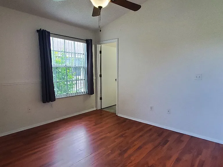 337 Kensington Lake Cir — Photo 11