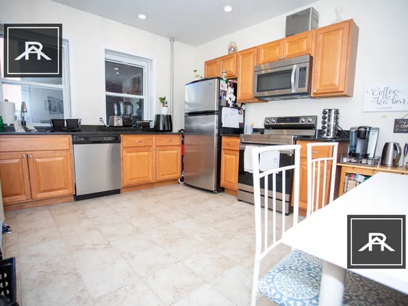 387 Harvard St #1R, Brookline, MA 02446