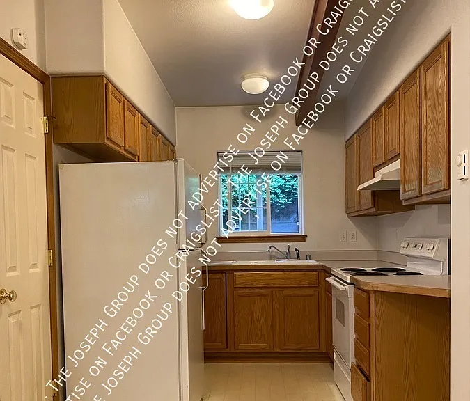 1319 E Maplewood Ave #3 — Photo 5