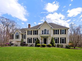 76 Knapp St, Easton, CT 06612