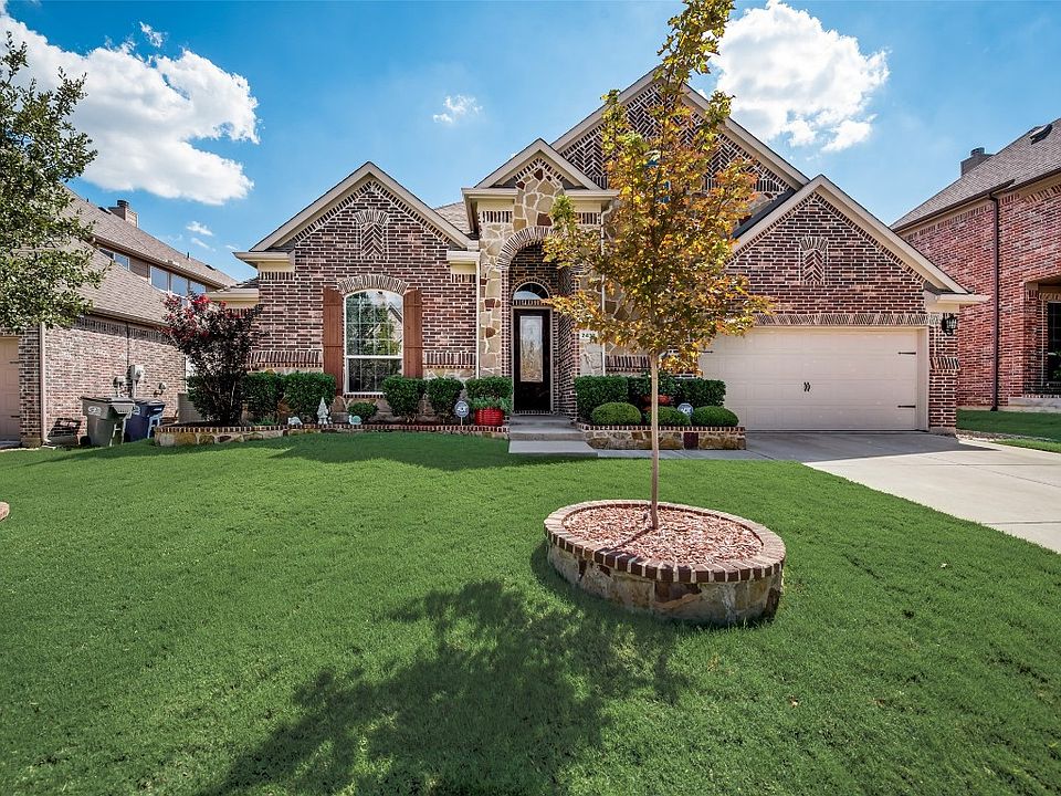 1st image of 2436 Valley Glen Dr