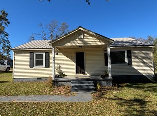 332 Vinyard Rd, Boiling Springs, SC 29316