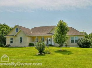 22323 171st St, Basehor, KS 66007