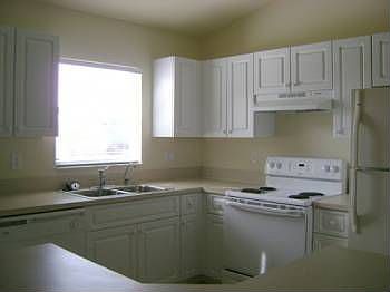 2nd image of 1008 NW 35th Pl