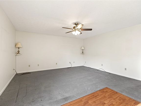 5th image of 504 Pauline Dr