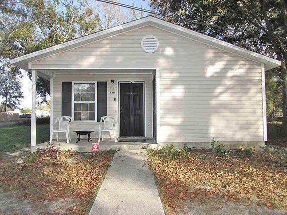 3rd image of 8311 Gardenia Cir