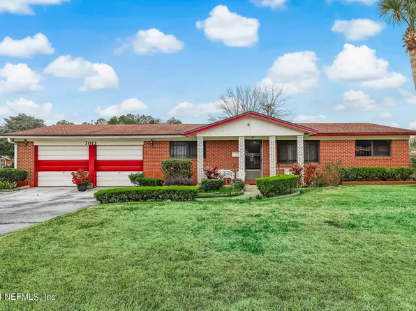 7013 LYSTER Circle W, Jacksonville, FL 32209