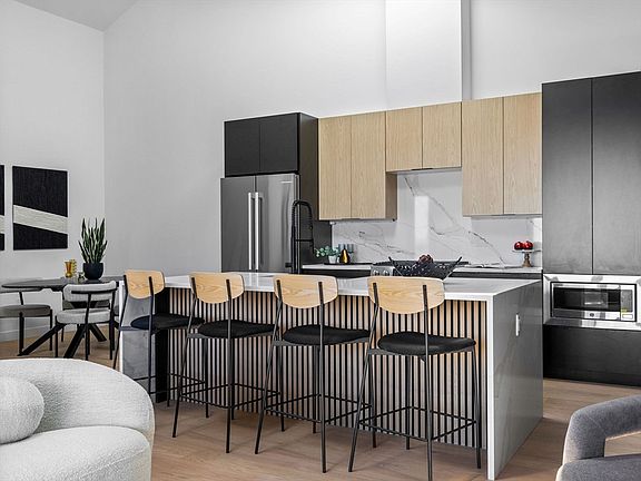 3rd image of 22 High St #Penthouse 14