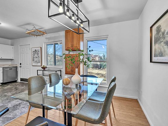 5th image of 3505 Moorhead Ave